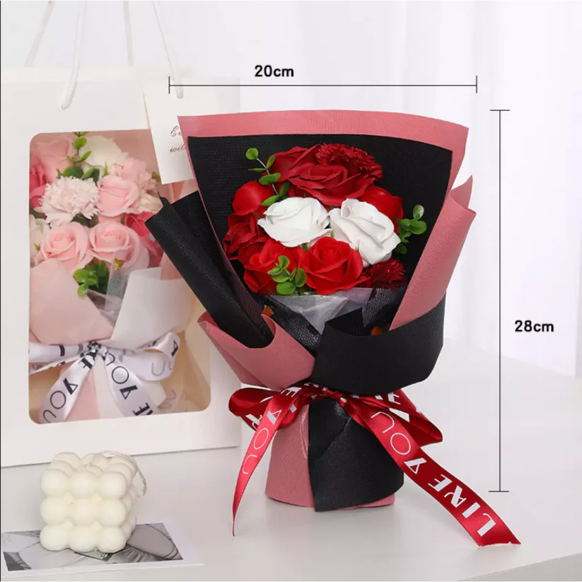 Ароматен букет от вечни рози