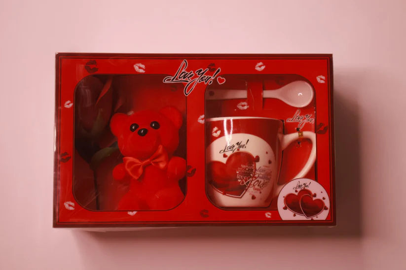 Подарък за Свети Валентин - чашка с лъжичка, мече и розичка