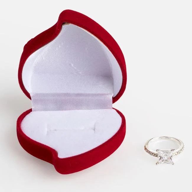 10euro!Пръстен с камък в кутийка