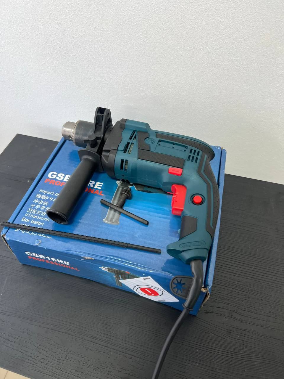 НОВО || Практичната Ударна бормашина, 13 RE, 600W