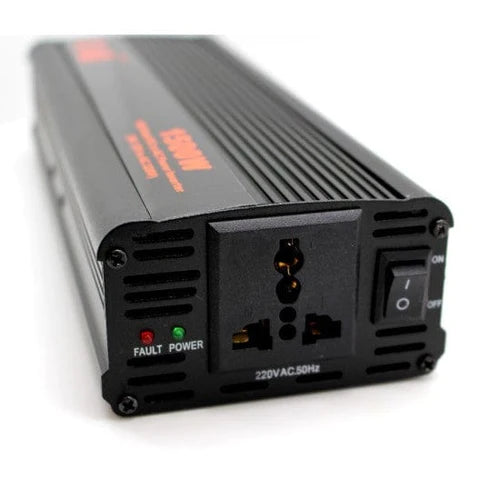 Инвертор на напрежение за автомобил 12V/ 220V / 1500W