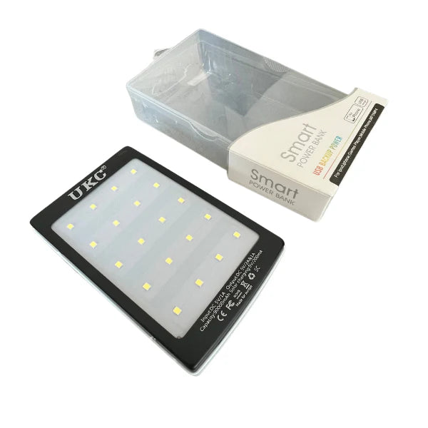 Соларна преносима батерия UKC 90000mAh с 20 LED диода и 2 USB изхода