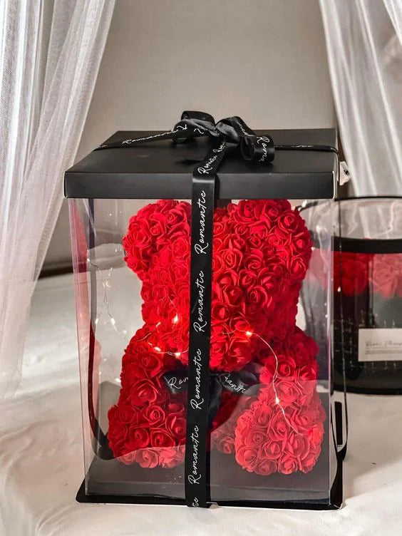 Мече от рози 40 см с подаръчна кутия