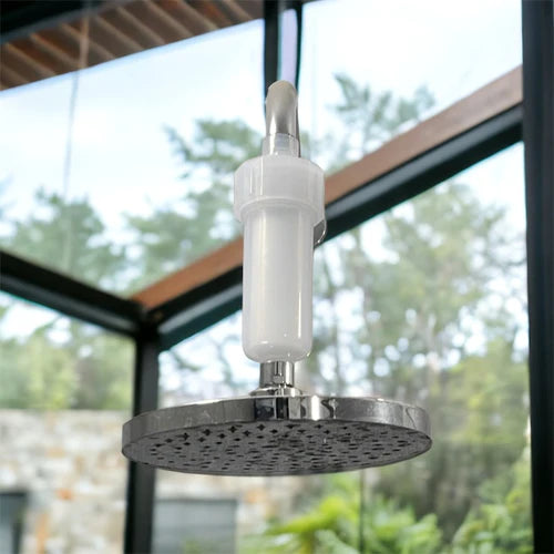 Универсален филтър за вода обогатен с витамин-C и подарък втори филтър