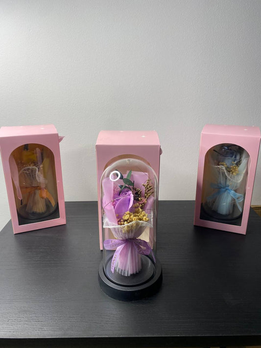 Вечна Роза в Купол с LED лампички в подаръчна кутия