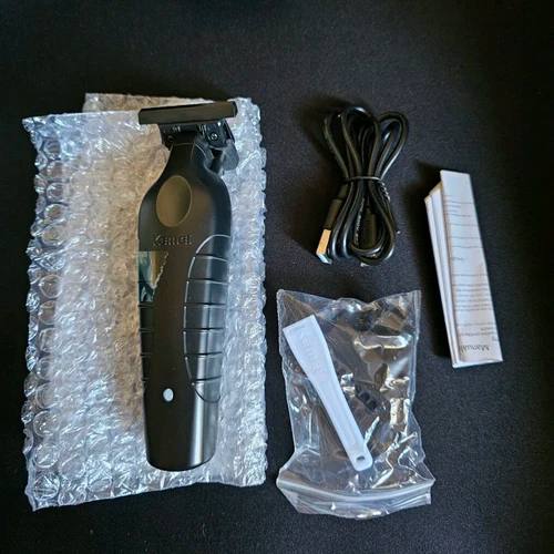 Машинка за подстригване, Kemei KM-2299, безжична, електрическа, акумулаторна, 3 решетки за регулиране, водоустойчива, тример, черна