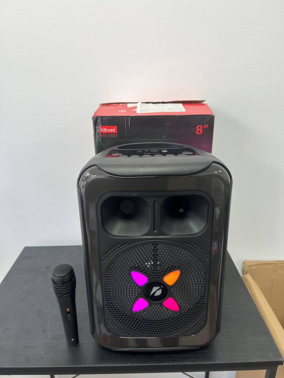 Караоке тонколона с Bluetooth KTS-1727 8'' и микрофон