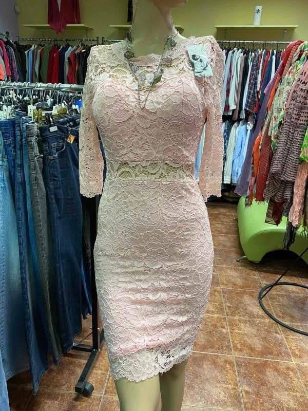 Висококачествени дрехи на едро