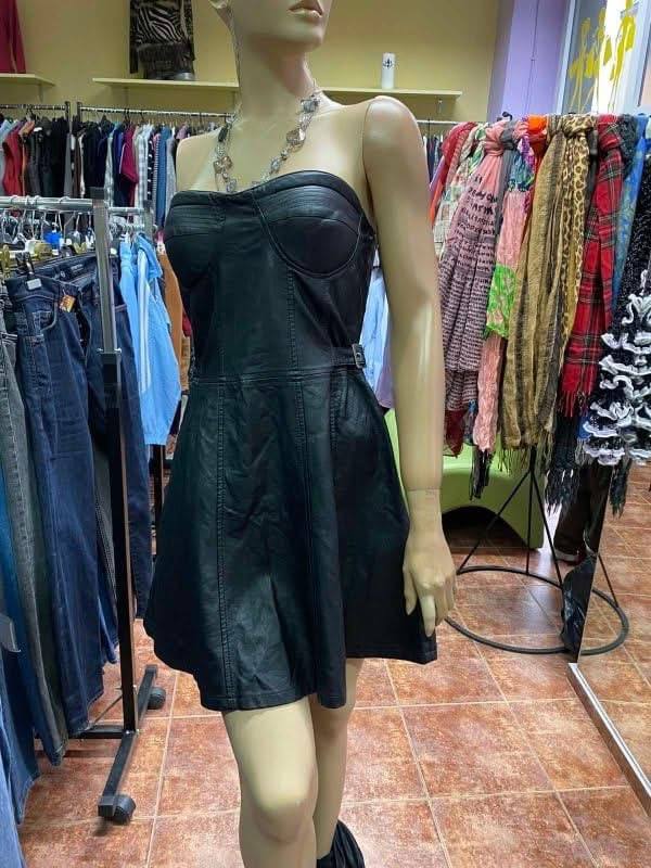 Висококачествени дрехи на едро