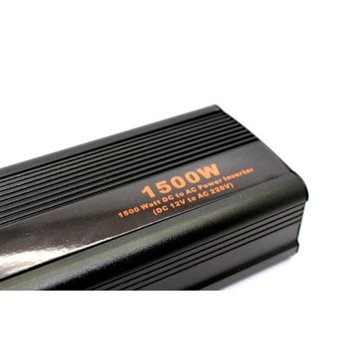 Инвертор на напрежение за автомобил 12V/ 220V / 1500W