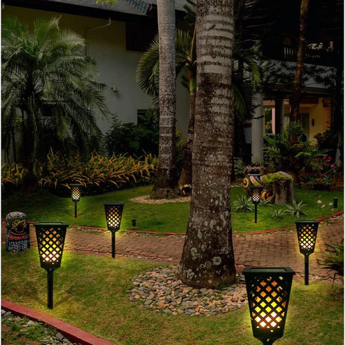 Соларна лампа фенер Dancing Tiki Light с ефект на пламък